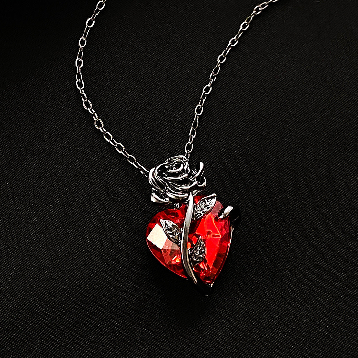 Scarlet Roseheart Necklace